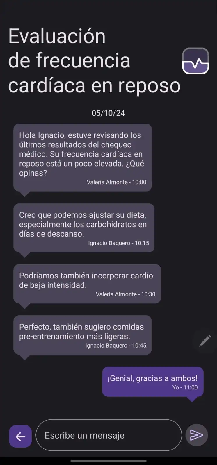 Chat móvil en modo oscuro para consultas médicas